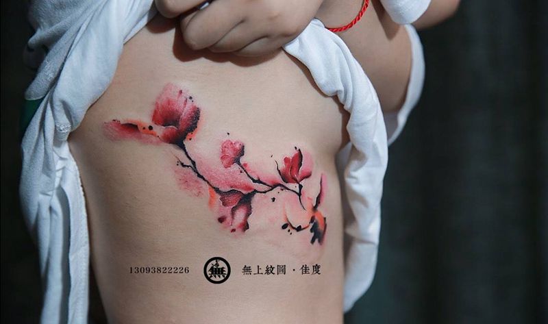 侧腰木棉纹身图片_成品腰部清新欧美植物原创无上纹图培训招生图腾纹身图案