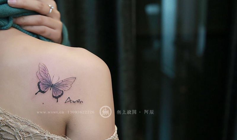 蝴蝶纹身图片_成品肩部清新动物图腾无上纹图招生静物纹身图案