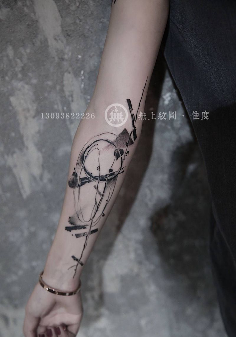 平行宇宙纹身图片_成品手臂欧美清新几何图腾原创手稿无上纹图招生纹身图案