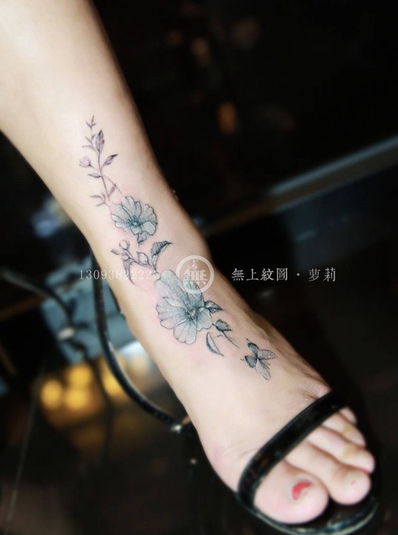 花朵遮盖疤痕纹身图片_成品脚部欧美清新植物图腾无上纹图培训手稿招生纹身图案