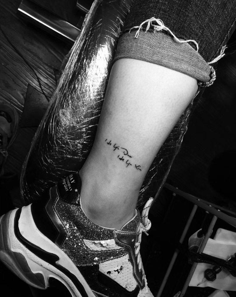 小字母纹身图片