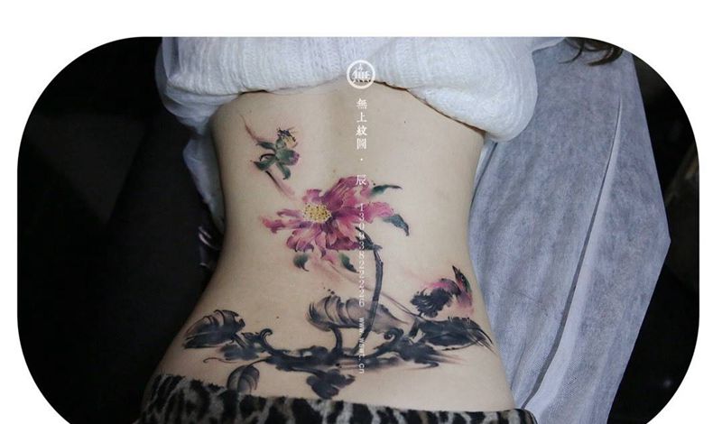 纹身遮盖纹身图片_成品腰部传统清新植物原创无上纹图水墨花纹身图案