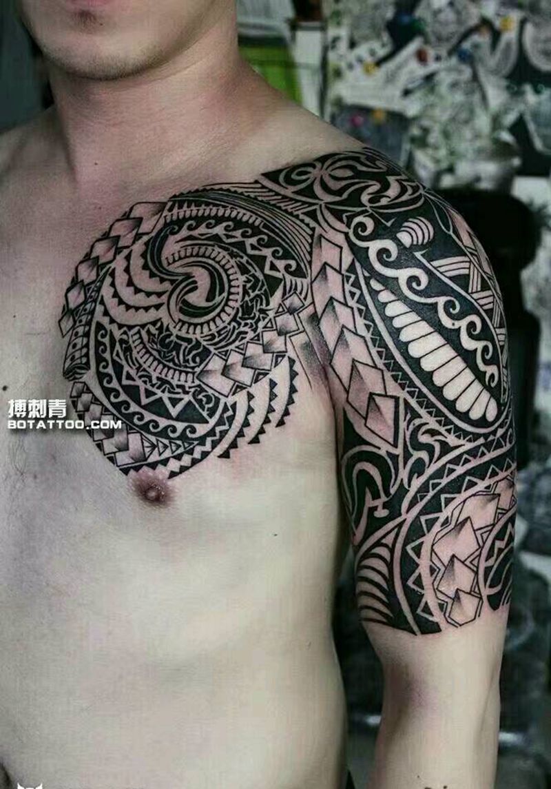 图腾半甲纹身图片