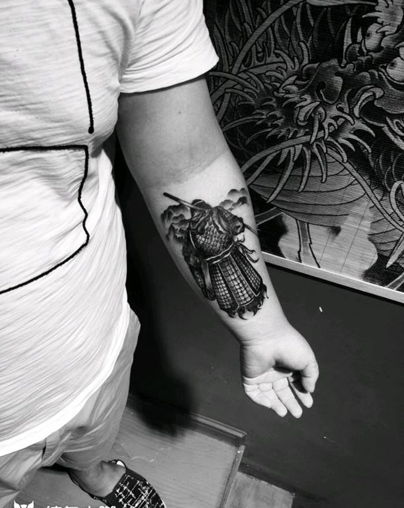 我会是你的盖世英雄纹身图片