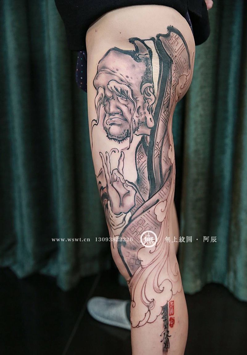 中国风老者纹身图片_成品腿部传统清新人物原创无上纹图招生水墨纹身图案