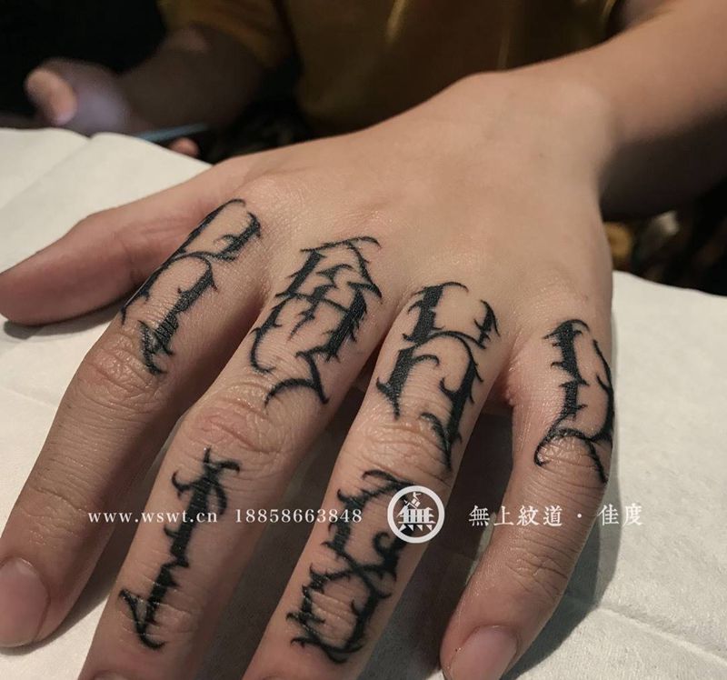 奇卡诺纹身图片_手部欧美英文纹身图案
