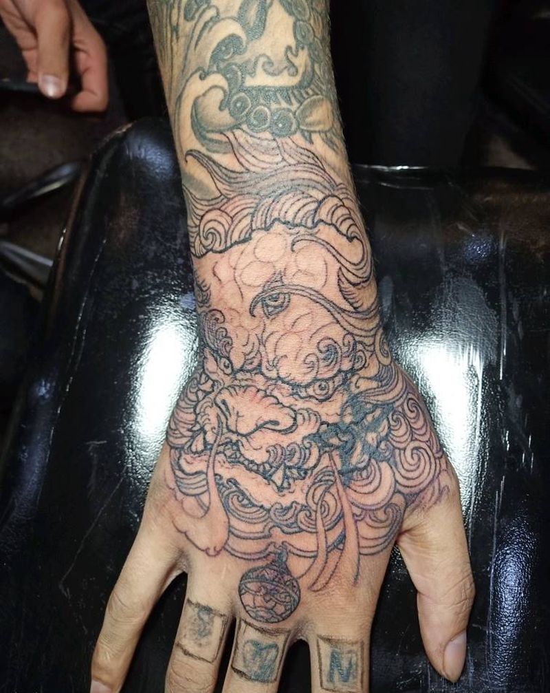 唐狮纹身图片
