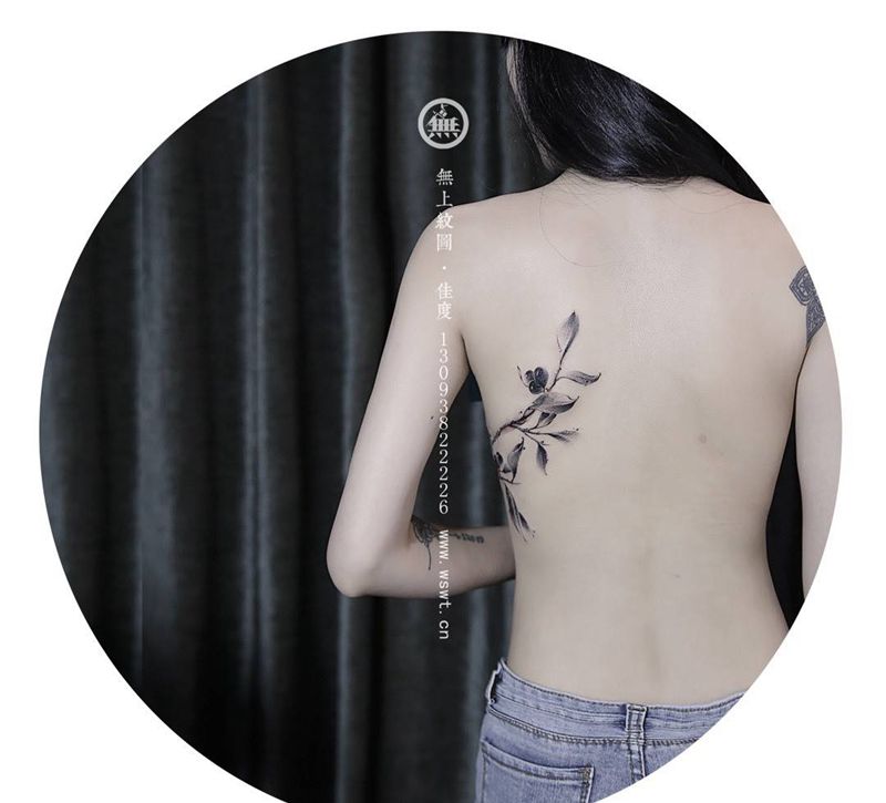 疤痕遮盖纹身图片_成品腰部欧美清新植物图腾无上纹图招生水墨遮盖纹身图案