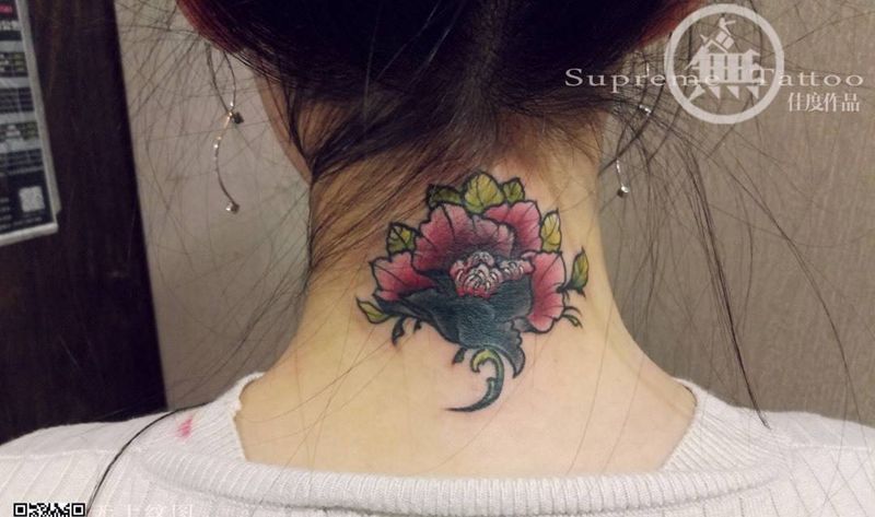 花遮盖纹身图片_成品颈部欧美清新植物原创静物纹身图案