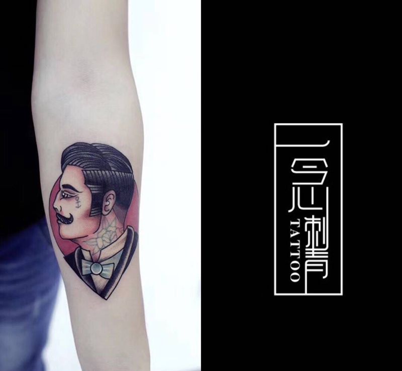 理了个发纹身图片