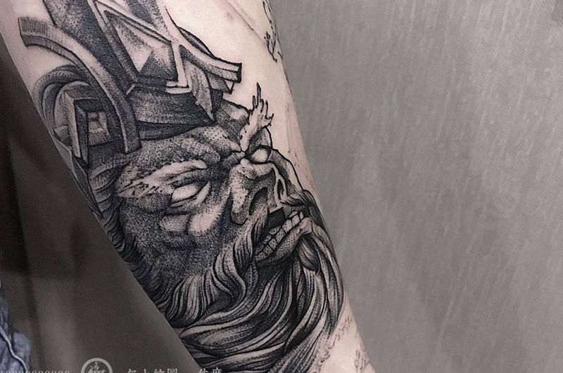 海神未完成纹身图片_成品手臂欧美清新肖像人物无上纹图招生手稿纹身图案