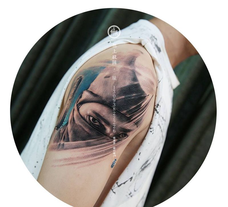 忍者纹身图片_成品肩部手部传统人物无上纹图写实纹身图案