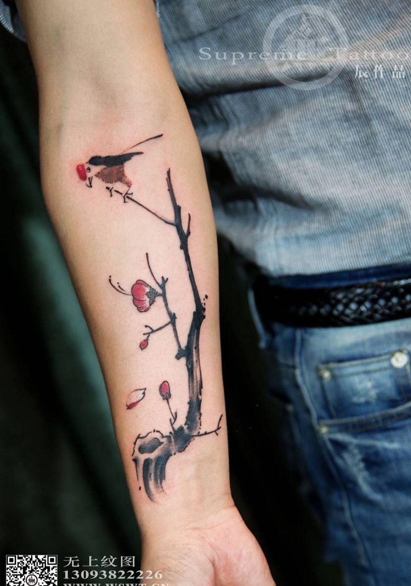 手臂水墨画纹身图片_成品手臂传统清新植物生活无上纹图动物纹身图案