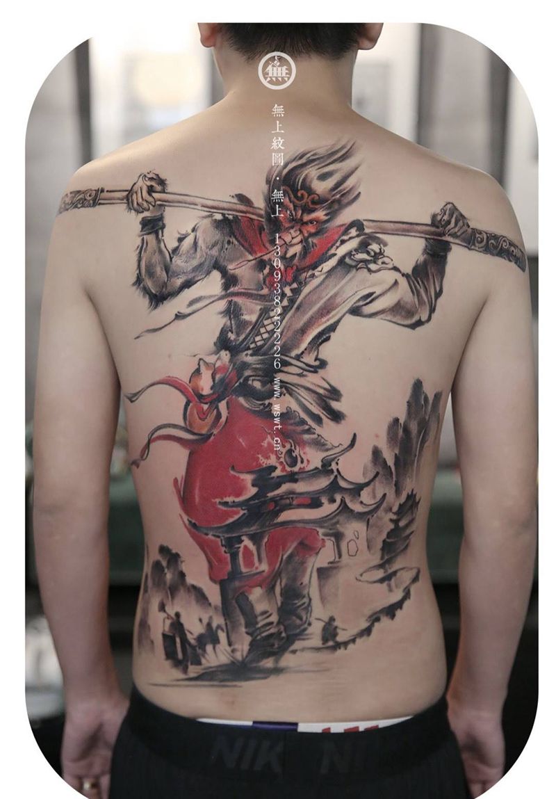 满背至尊宝纹身图片_成品背部肖像传统人物原创无上纹图水墨鬼神纹身图案
