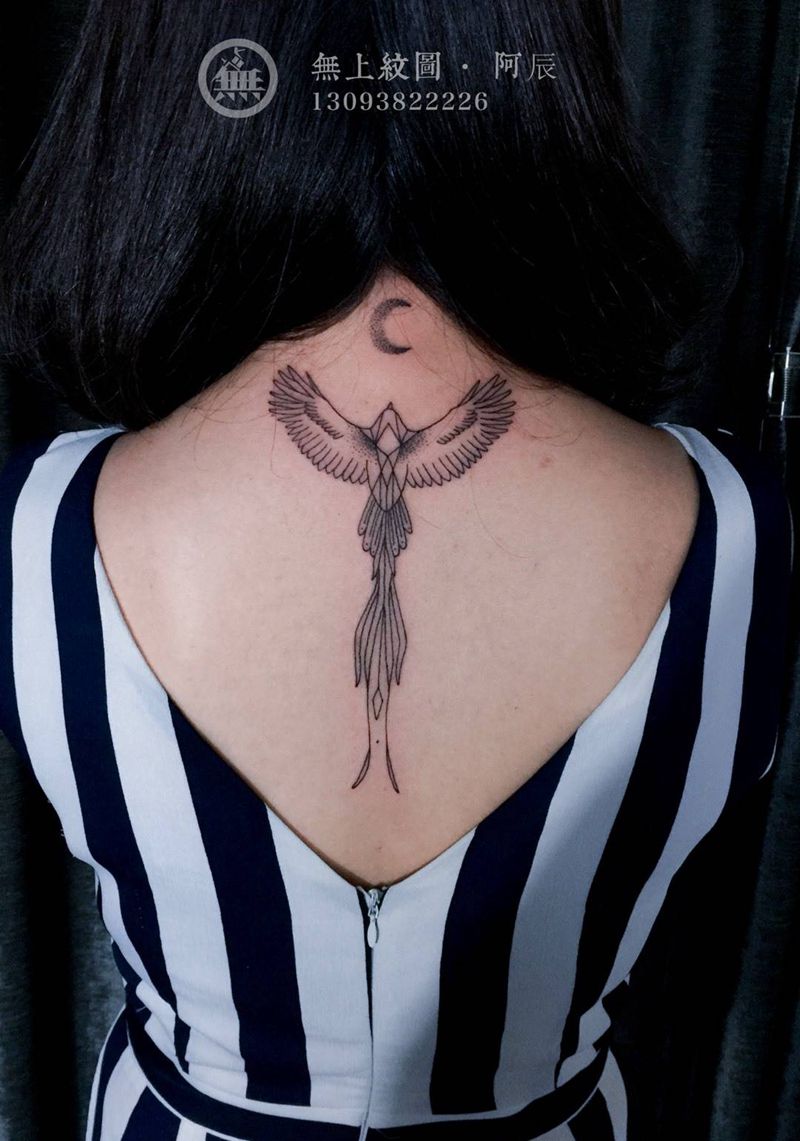 后颈鸟图腾纹身图片_成品颈部欧美清新植物图腾无上纹图招生静物纹身图案