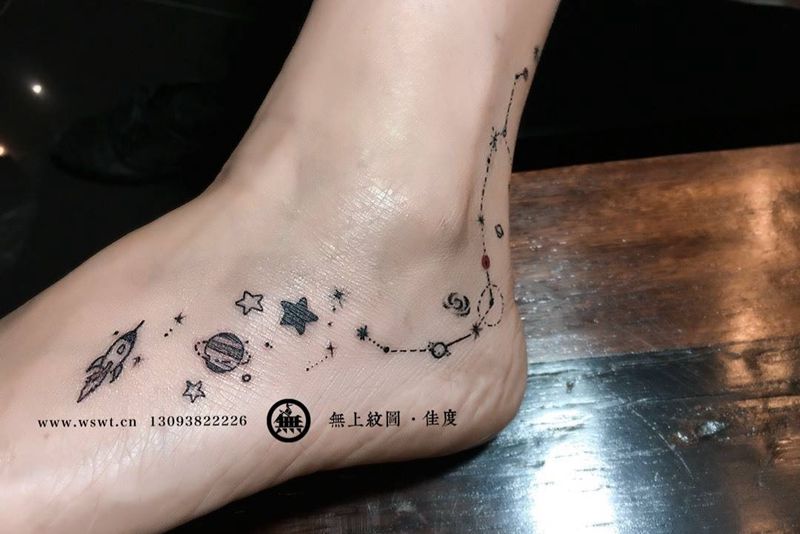 脚踝几何星空纹身图片_成品脚部欧美清新图腾几何无上纹图招生纹身图案