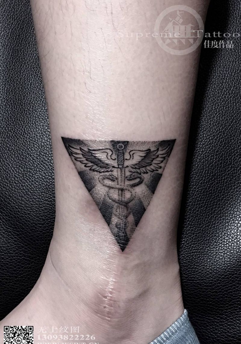 商神权杖纹身图片_成品腿部欧美清新图腾原创静物无上纹图生活纹身图案