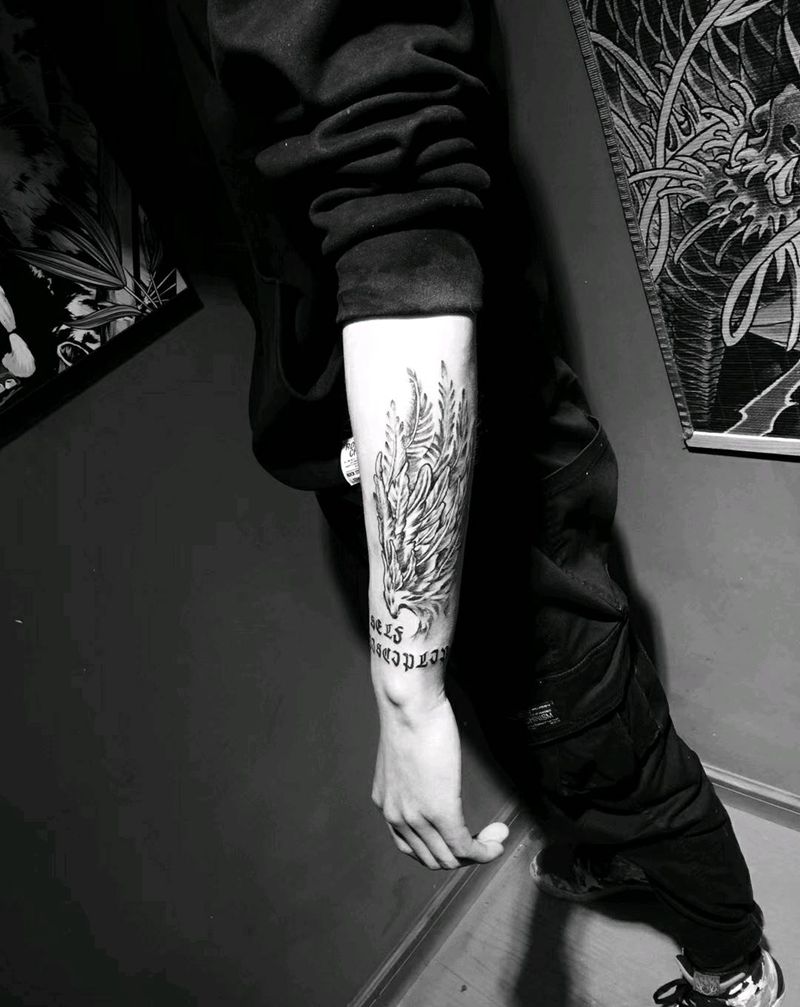 翅膀纹身图片