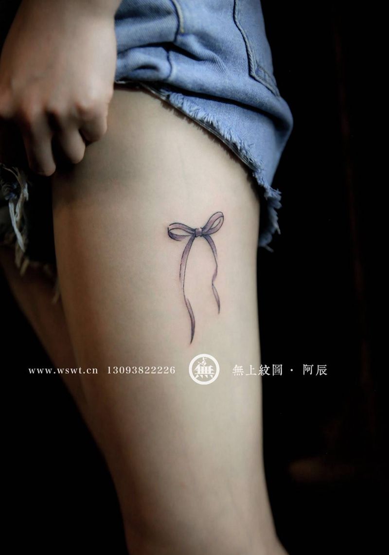 蝴蝶结纹身图片_腿部清新情侣纹身图案