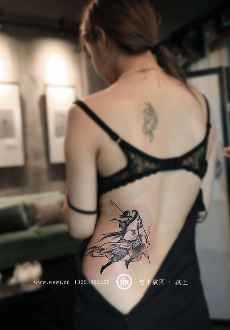 大圣娶亲纹身图片_成品腰部传统肖像清新人物无上纹图水墨纹身图案