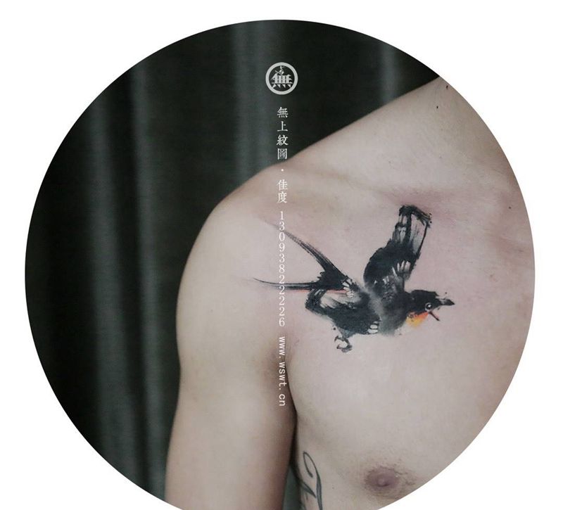水墨燕子纹身图片_成品肩部传统水墨动物无上纹图纹身图案