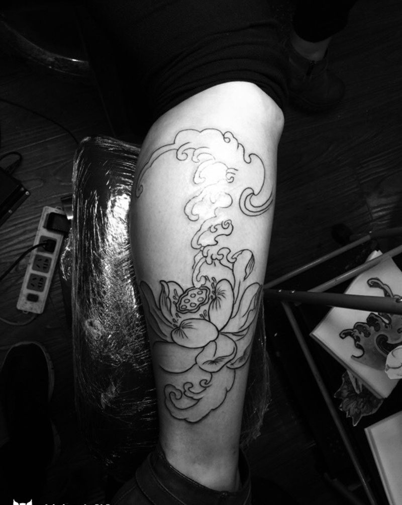 莲花水浪纹身图片