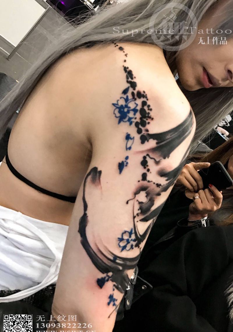 德国展会上的作品纹身图片_成品手臂传统清新字符原创无上纹图展会无上在德国纹身图案