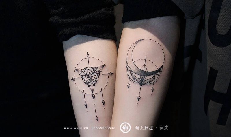 情侣纹身纹身图片_手臂欧美清新图腾无上纹图几何静物纹身图案