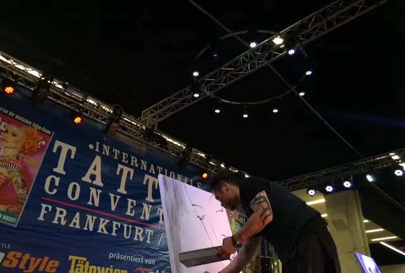德国法兰克福展会纹身图片_无上纹图生活展会德国纹身图案