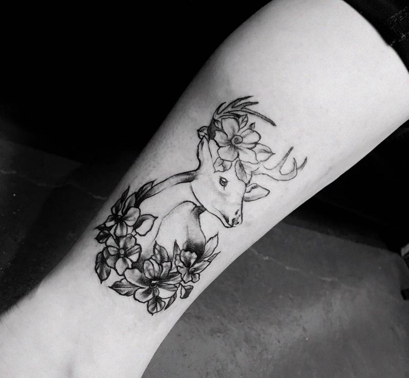 鹿遮盖旧图纹身图片