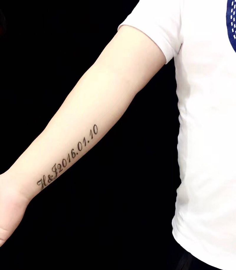 男神的纪念日纹身图片