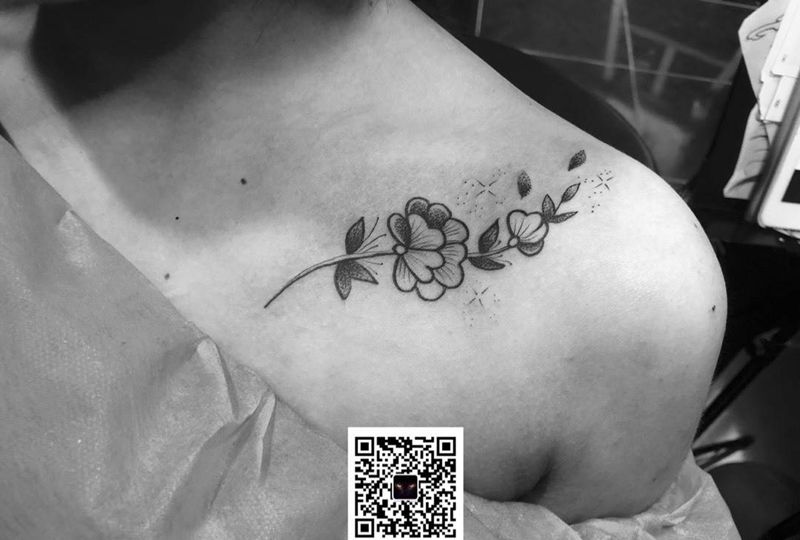 小花花纹身图片