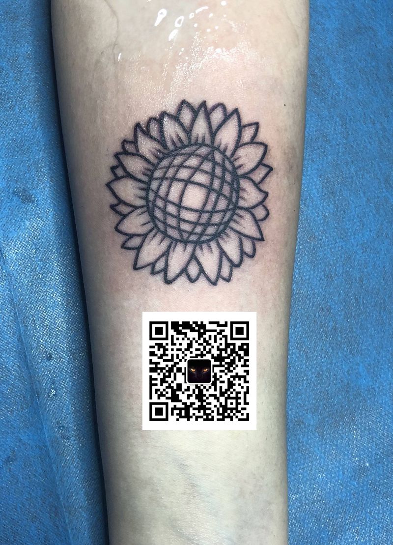 向日葵纹身图片_手臂极简小图纹身图案