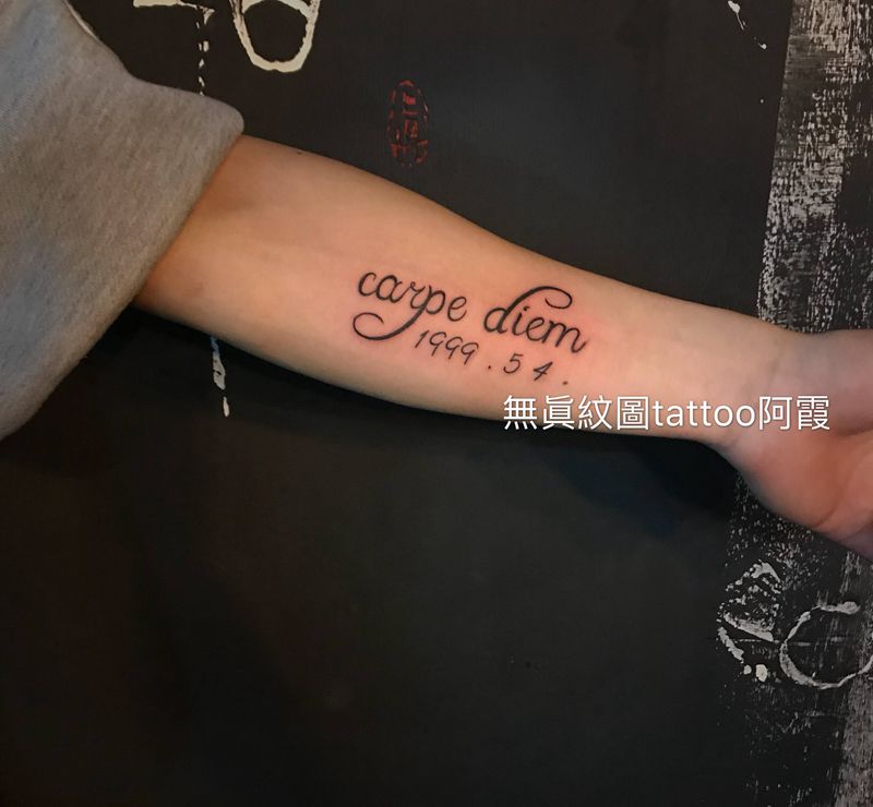 小英文纹身图片_手臂纹身图案