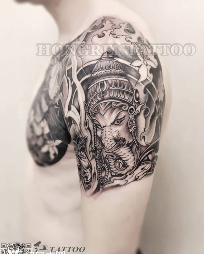 半胛tattoo纹身图片_胸部手臂纹身图案