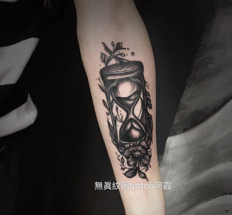 沙漏⏳纹身图片