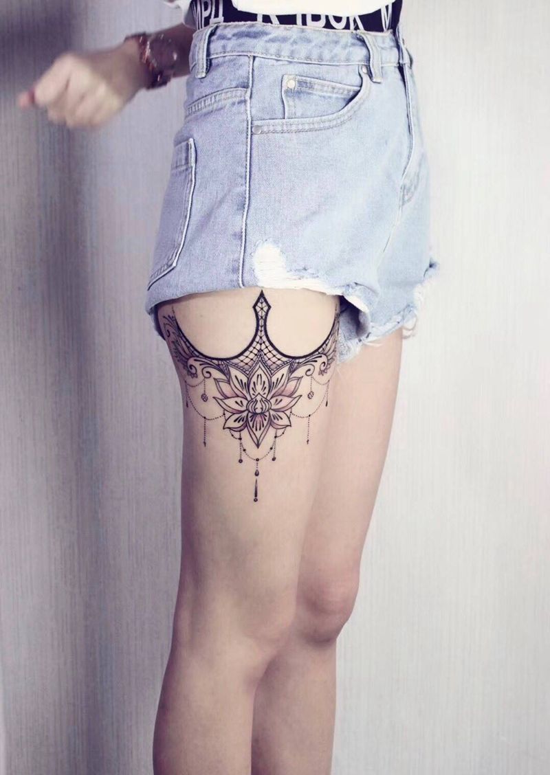 蕾丝花环纹身图片