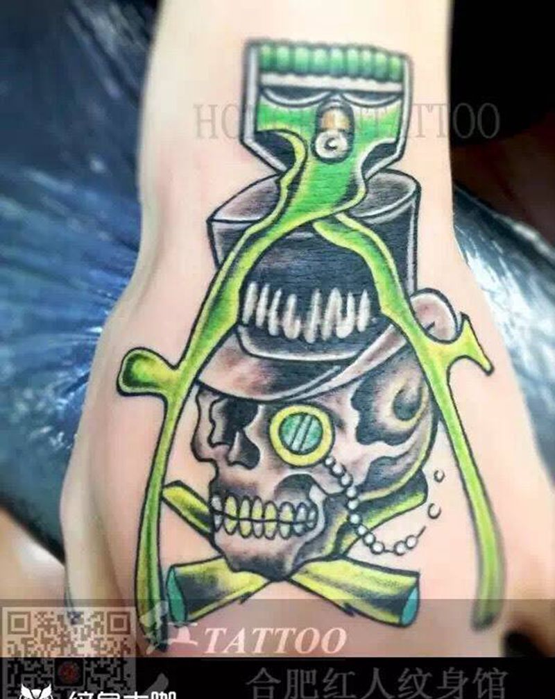 old school推剪骷髅纹身图片