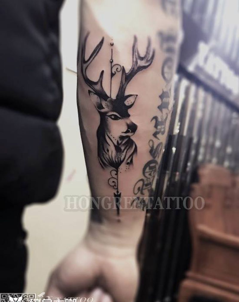 小手臂鹿tattoo纹身图片