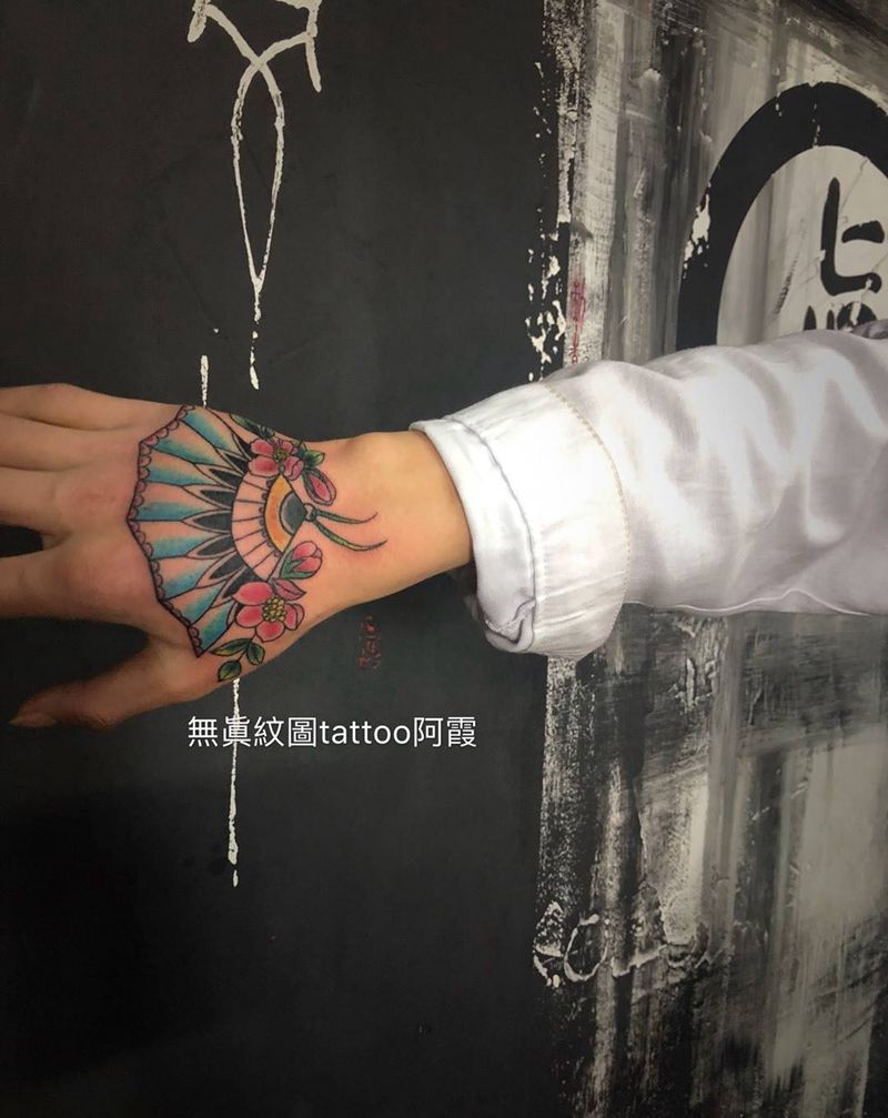 扇子纹身图片