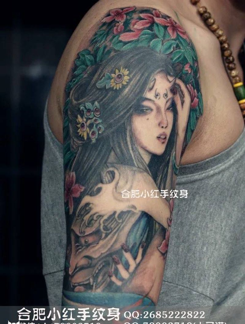 花臂七分袖纹身图片