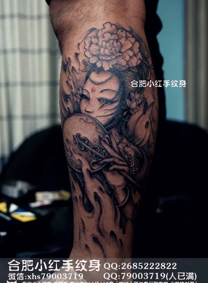 小腿艺伎纹身图片