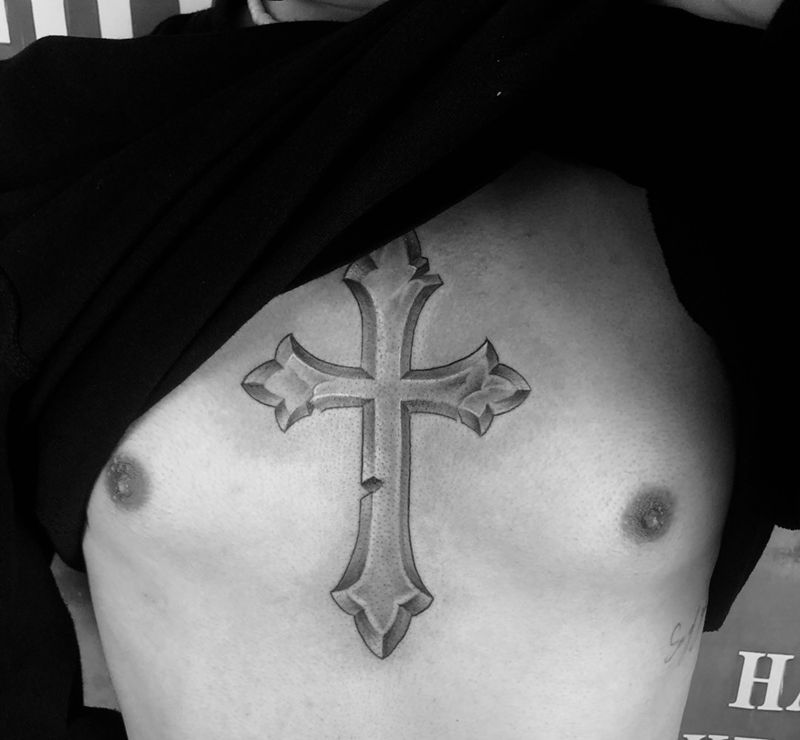 十字架纹身图片