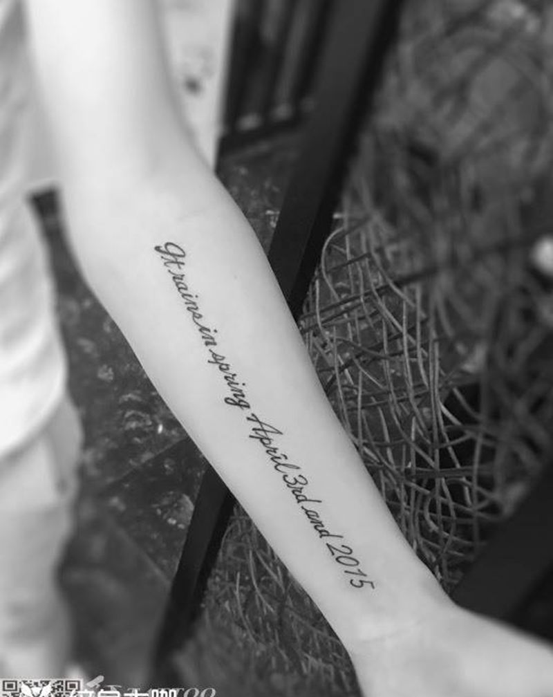 字母tattoo纹身图片