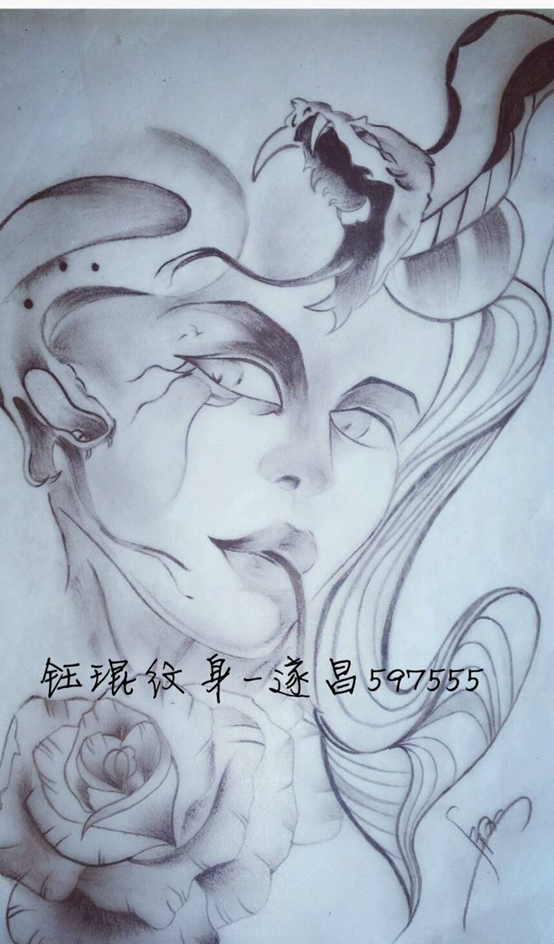 小臂美杜莎纹身图片