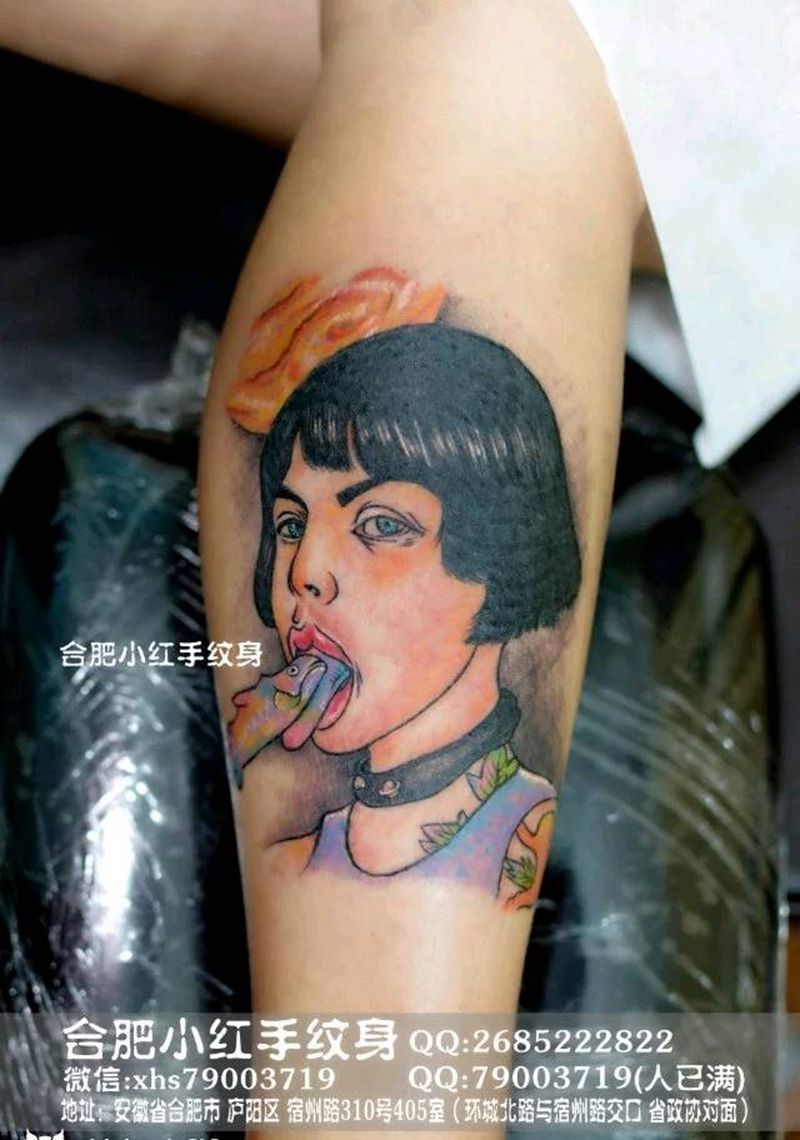 小腿小作纹身图片