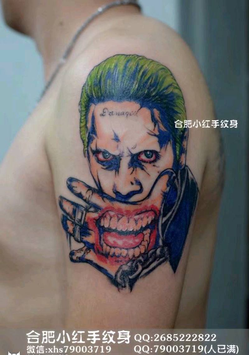 大臂小丑纹身图片
