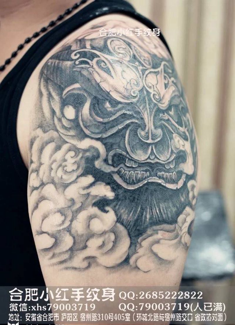 大臂遮盖纹身图片
