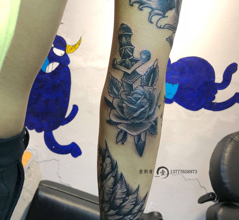 school花纹身图片