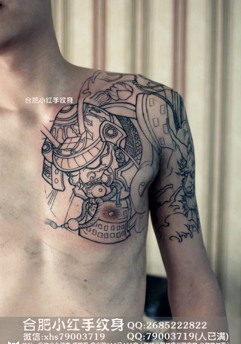 半胛割线完成纹身图片